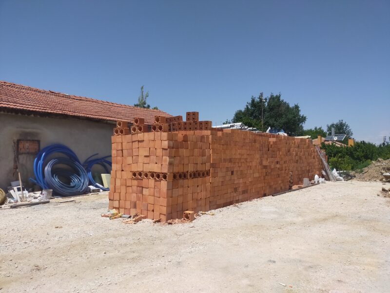 Öz Şahin Yapı Malzemeleri– Yapının Temelinden Zirvesine Kalite